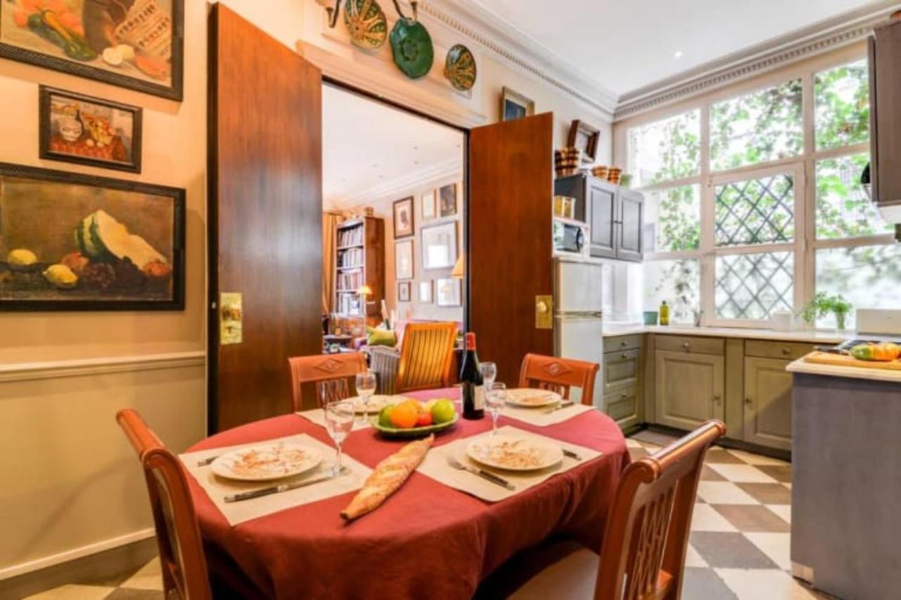 Appartement Guestready - Classic Parisian In Marais Parijs
